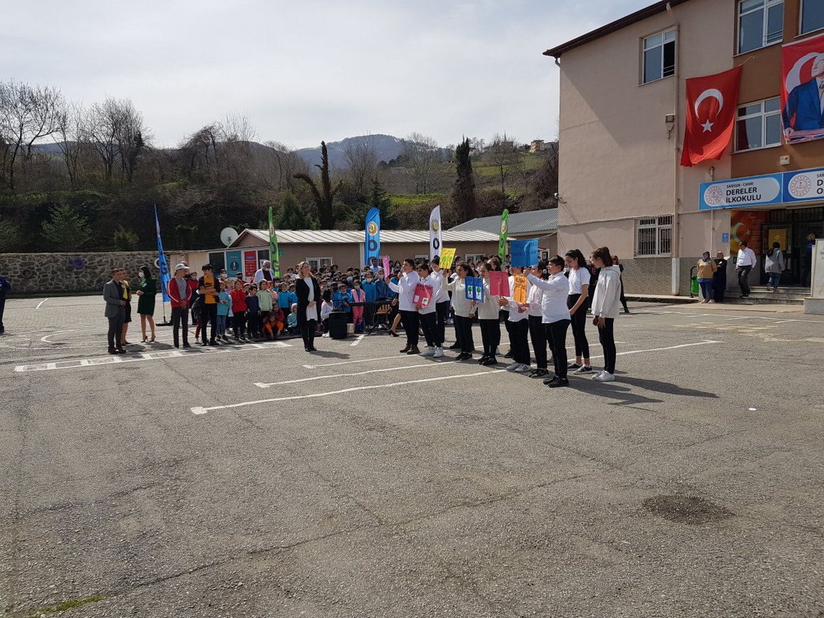 DerelerIlkokulu's tweet photo. Öğretmen ve öğrencilerimiz tarafından hazırlanan drama, piyes, şiir ve koro çalışmaları ile sergimiz katılımcıların büyük beğenisini topladı.
@mahmutlu
@ibrahimsandikci
@OrmanSamsun
@ZahitKoseoglu
@CanikMem
@DerelerIlkokulu https://t.co/tcAI9ndTiU