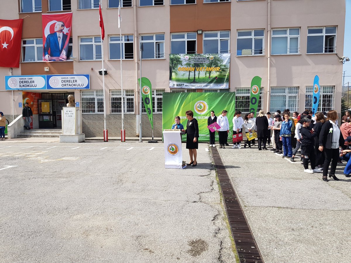 DerelerIlkokulu's tweet photo. Öğretmen ve öğrencilerimiz tarafından hazırlanan drama, piyes, şiir ve koro çalışmaları ile sergimiz katılımcıların büyük beğenisini topladı.
@mahmutlu
@ibrahimsandikci
@OrmanSamsun
@ZahitKoseoglu
@CanikMem
@DerelerIlkokulu https://t.co/tcAI9ndTiU