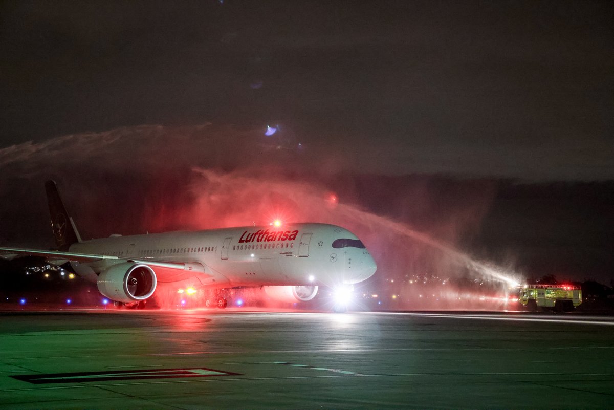 Servus, Cidade Maravilhosa!
Essa semana recebemos no Rio o voo inaugural de nossa nova rota de Munique. Nossas operações acontecerão 5x por semana a bordo do Airbus 350-900, aeronave mais moderna e sustentável de nossa frota.