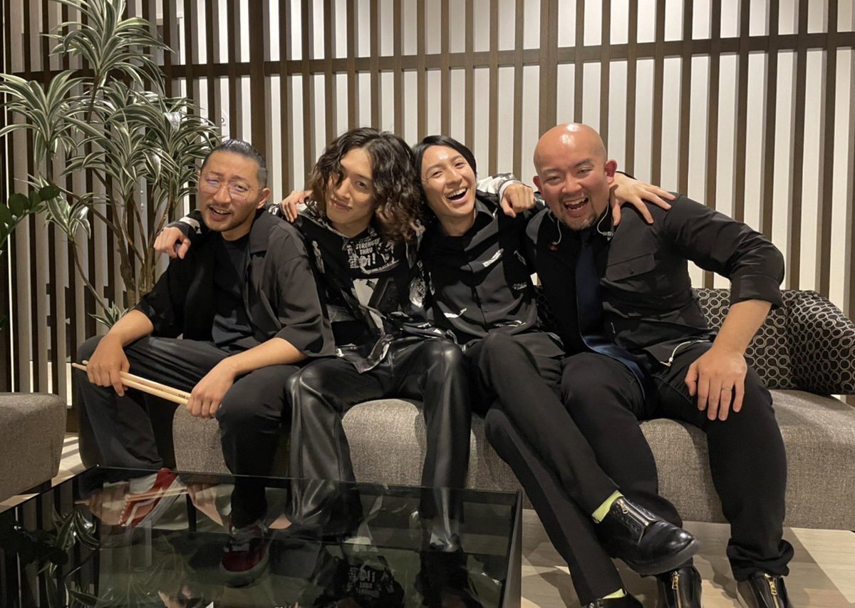 ヨルシカ LIVE TOUR 2022「月光 再演」無事完走！見に来て下さった方々