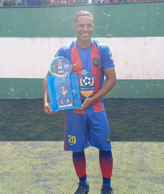 Auroraec_of's tweet photo. Vocês são gigantes. Receba nosso goleirao Márcio Filipe , zagueirao Cleber e o el cerebro que pensa o jogo, @leandrokmsilva !
#écampeão🏆 #AvanteAurora #AuroraEC #semjesusnãodápraserfeliz #familiaaurora #rumoaosucesso https://t.co/4JhAj1HkbL