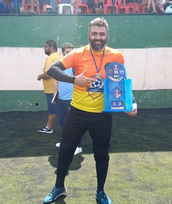 Auroraec_of's tweet photo. Vocês são gigantes. Receba nosso goleirao Márcio Filipe , zagueirao Cleber e o el cerebro que pensa o jogo, @leandrokmsilva !
#écampeão🏆 #AvanteAurora #AuroraEC #semjesusnãodápraserfeliz #familiaaurora #rumoaosucesso https://t.co/4JhAj1HkbL