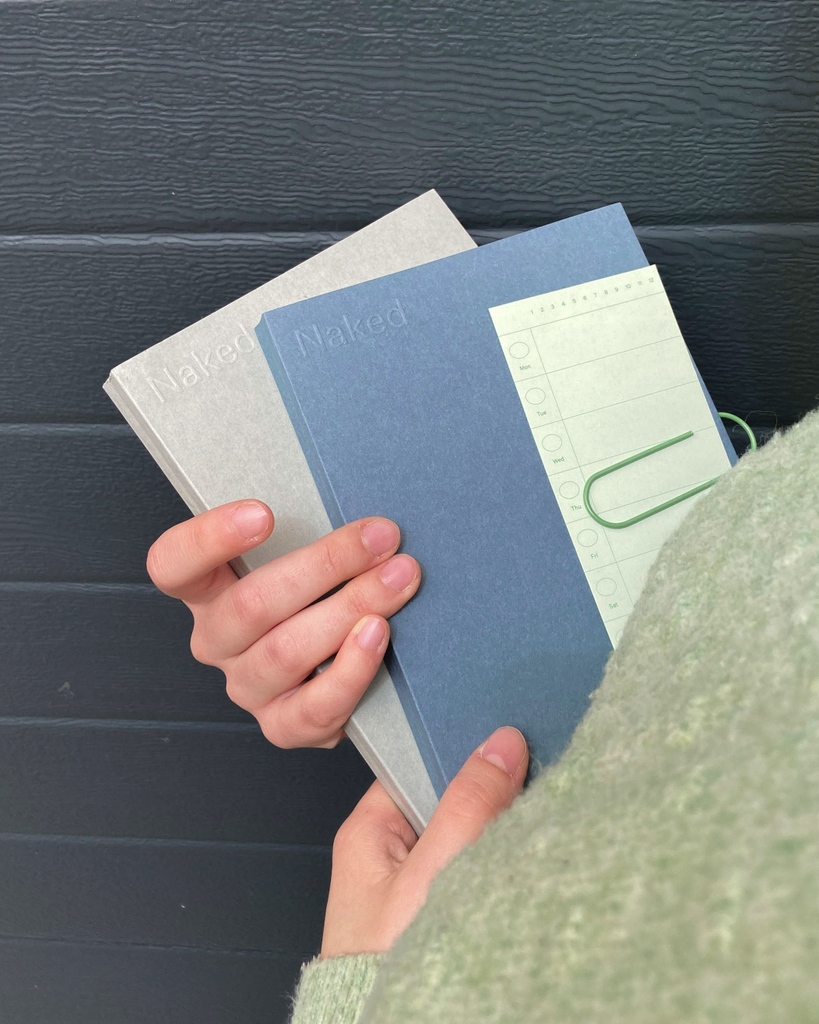 mishmashpt's tweet image. When one isn’t enough… get another matching one! 💙
#mishmash #matching #minimalnotebook #paperclip #new #minimal #paper #notes #bujo #bulletjournaling #bulletjournaladdict #stationery #workspace