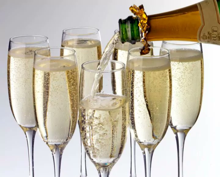 chefbytesdaniel's tweet image. I am looking for BoH + FoH staff all levels including managers, a great opportunity to join Mark Sargeant's new restaurant projects in Bath &amp;amp; London and an exciting chance to work with his amazing menus in a 5-star environment. email mobilisationdirector@seasonedrestaurants.co.uk