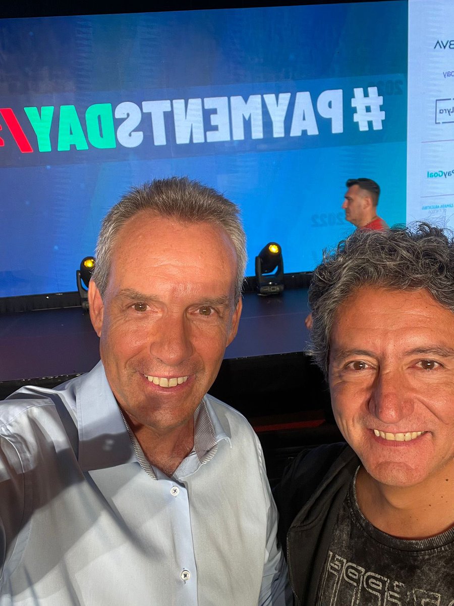 ramon_heredia's tweet photo. Atención #Argentina @DigitalBankLA
Hoy a las 10 am estaré en el programa del gran @PabloWende en #RadioMillenium @fmmilenium
Prende la radio !!! Y únete a la conversación! 🚀🚀🚀
Escucha por acá:
https://t.co/5WWJNI0XyN https://t.co/CZzpp8K6Vh