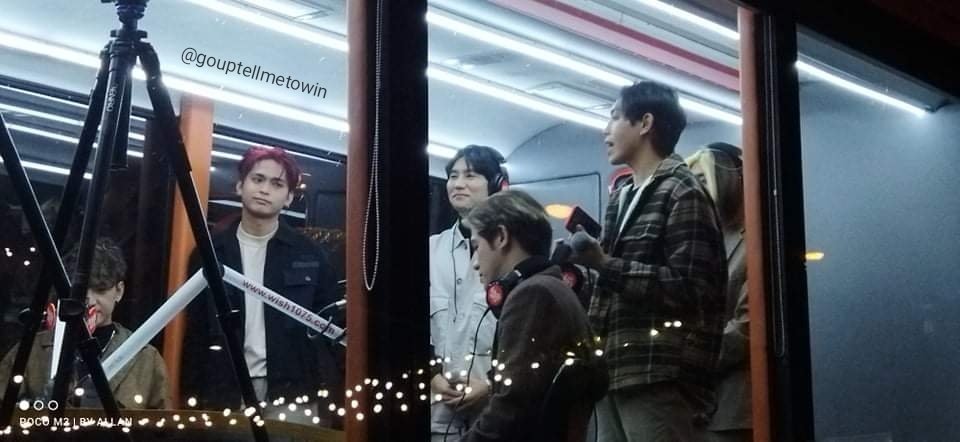 gouptellmetowin's tweet image. [PHOTO] 20220331
PRESS HIT PLAY on WISH BUS!! 💛

#PHPonWishBus @wish1075 
@PressHitPlay #Press_Hit_Play #PHP