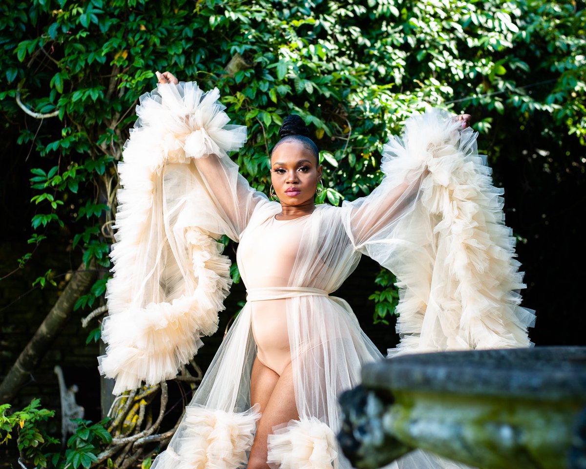 Ms_LsD's tweet photo. A Gorgeous Babe rocking A Royalty Maternity robe for her birthday shoot 🎉🎊🎉

https://t.co/luUBP2HNxi https://t.co/vSCNuUpgKZ