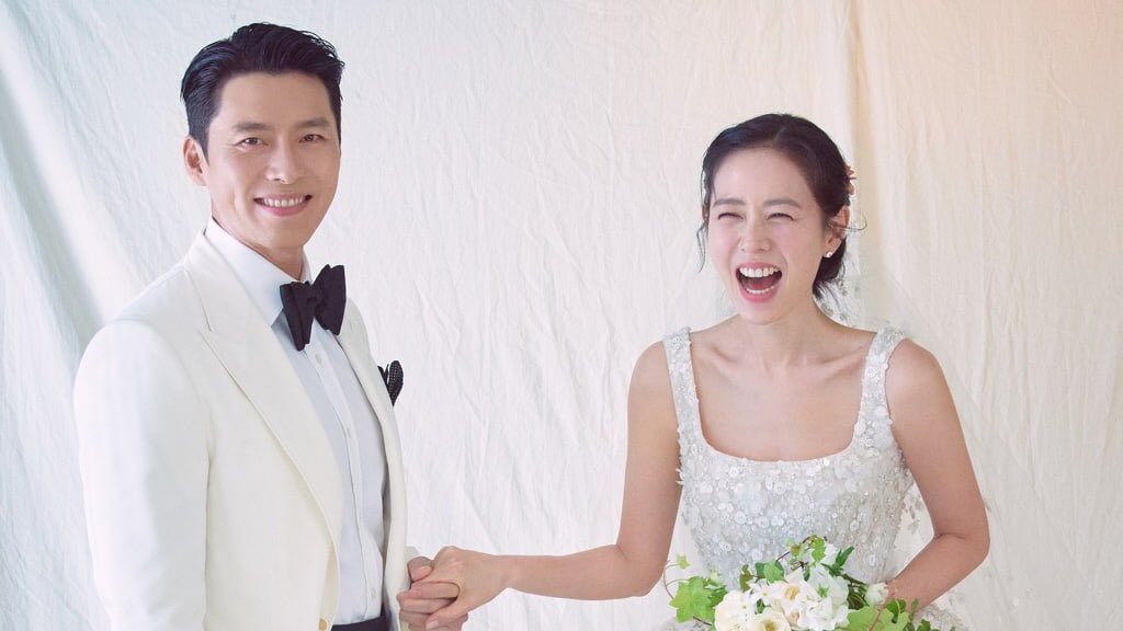 yejinfiles's tweet photo. congratulations to our beautiful couple 😭💓 destiny really did play a big role in your lives! best wishes for a happy married life together!#TheBinJinWedding https://t.co/inkYwMLTkB