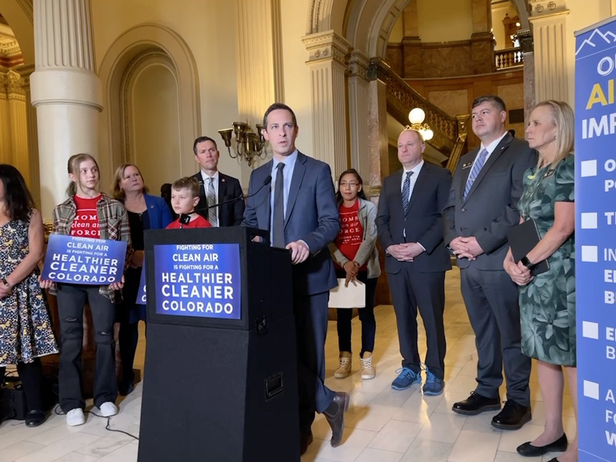 We have a moral responsibility to clean up our air. Not just for ourselves, but for future generations of Coloradans.

That’s why today we’re introducing a package of bills to:

➡️ Reduce pollution
➡️ Invest in clean transit options
➡️ Speed up the transition to clean energy use