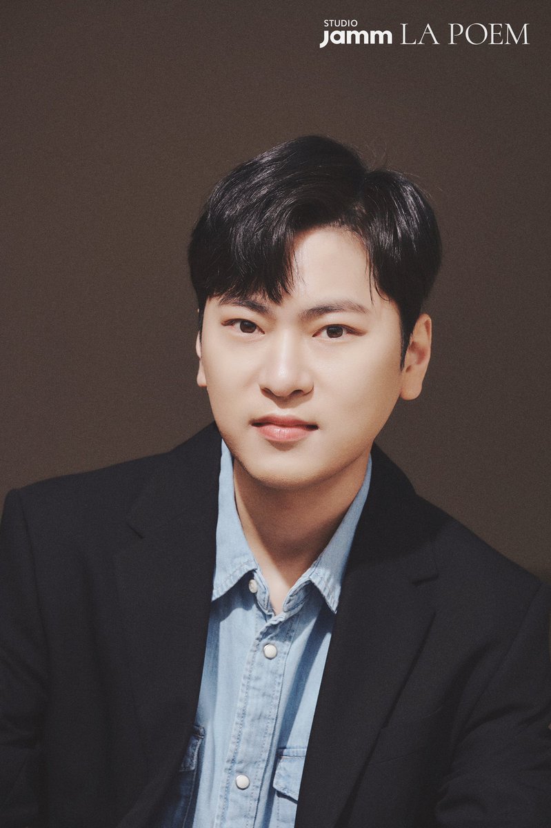 official_lapoem's tweet photo. #LAPOEM X #STUDIOJAMM
라포엠의 세 번째 프로필 사진을 공개합니다💖💖
#라포엠 #스튜디오잼 #WelcomeLAPOEM #WelcomeLAVIEW
#유채훈 #박기훈 #최성훈 #정민성
#YouChaehoon #ParkKihun
#ChoiSunghoon #JeongMinseong https://t.co/yJA1gMX264