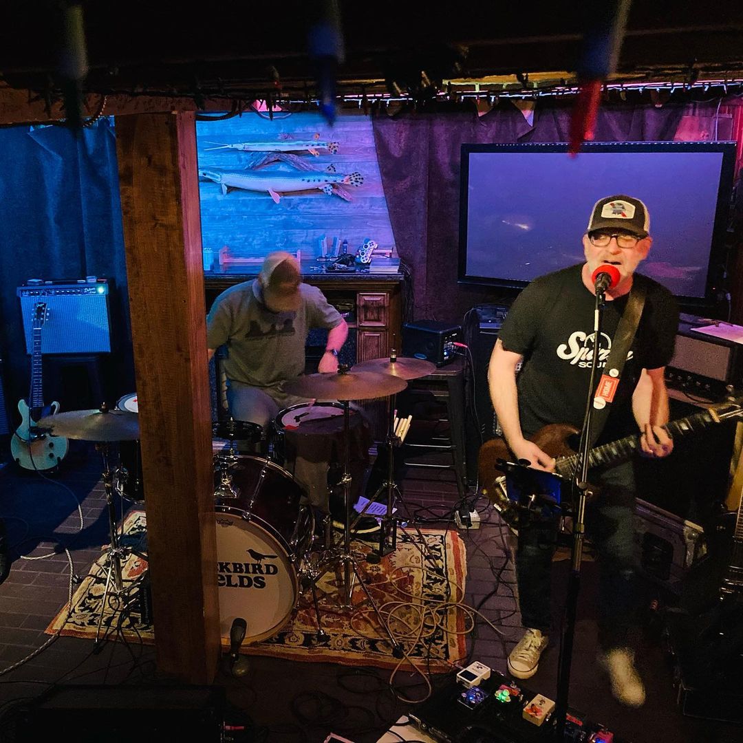 Located in Aggieville, Auntie Mae's is always serving up great craft cocktails, wonderful beers and entertaining nightlife. Follow their social media so you don't miss their next concert.

📍: <a href="/AuntieMaes/">Auntie Mae's Parlor</a>
📸:  theboxedwinos via Instagram