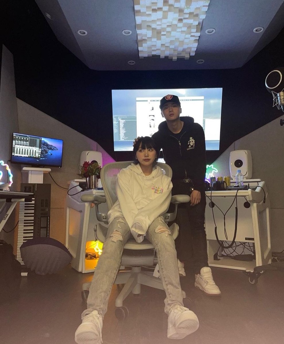 Reidaneon x jena
instagram update 
#reidaneon #김규하 #kimgyuha