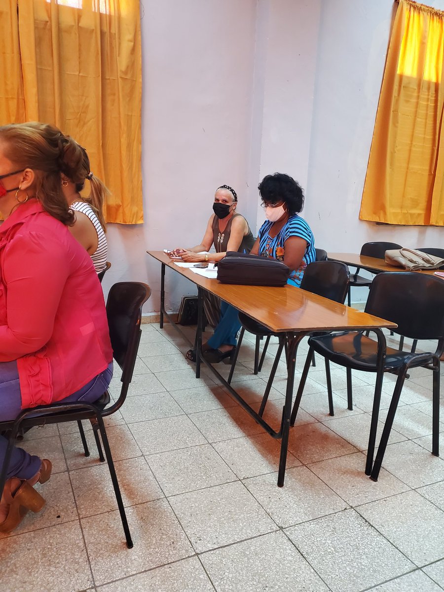 olgalidiam47's tweet photo. Un encuentro necesario con la Dirección Nacional de Formación con la DME, DPE y las Escuelas Pedagógicas @FundichelyRosa @RaulSamon @YamileMoracenM @YamiraDaz1 @Anita64244473 @DianaGisellMar1 https://t.co/7pxuF6YUdn