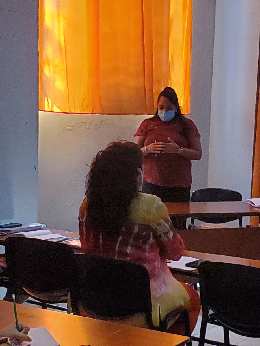 olgalidiam47's tweet photo. Un encuentro necesario con la Dirección Nacional de Formación con la DME, DPE y las Escuelas Pedagógicas @FundichelyRosa @RaulSamon @YamileMoracenM @YamiraDaz1 @Anita64244473 @DianaGisellMar1 https://t.co/7pxuF6YUdn