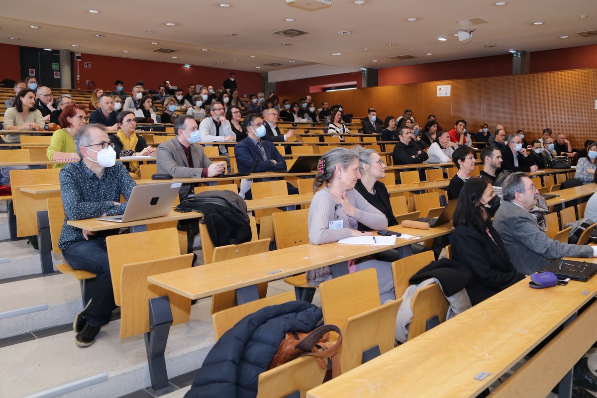 acclermont's tweet photo. Une centaine d'enseignants, inspecteurs, chefs d’établissements participent à la restitution de l’expérimentation #eFRAN #eP3C réalisée dans l’académie de 2018 à fin 2021.
👉Prise en charge de l’hétérogénéité scolaire via la création d’une pluralité de contextes d’apprentissages https://t.co/xLO1TpmGNU