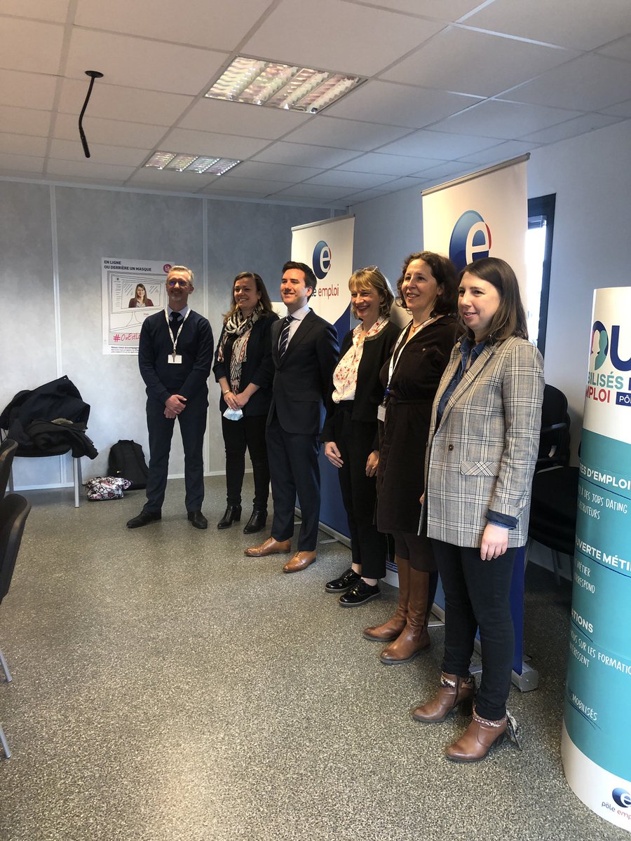 👏 en direct #AvecPôleEmploi Hazebrouck signature convention avec les 4 Cpam du Nord et <a href="/CarsatHdF/">Carsat Hauts-de-France</a> : des solutions #santé, prévention de la désinsertion professionnelle : 🔛plus value pour les plus vulnérables 🙏🏻#TousMobilisés #inclusion <a href="/prefet59/">Préfecture de la région Hauts-de-France et du Nord</a> <a href="/departement59/">Département du Nord</a> <a href="/SeverineDelong/">Delong Severine</a>