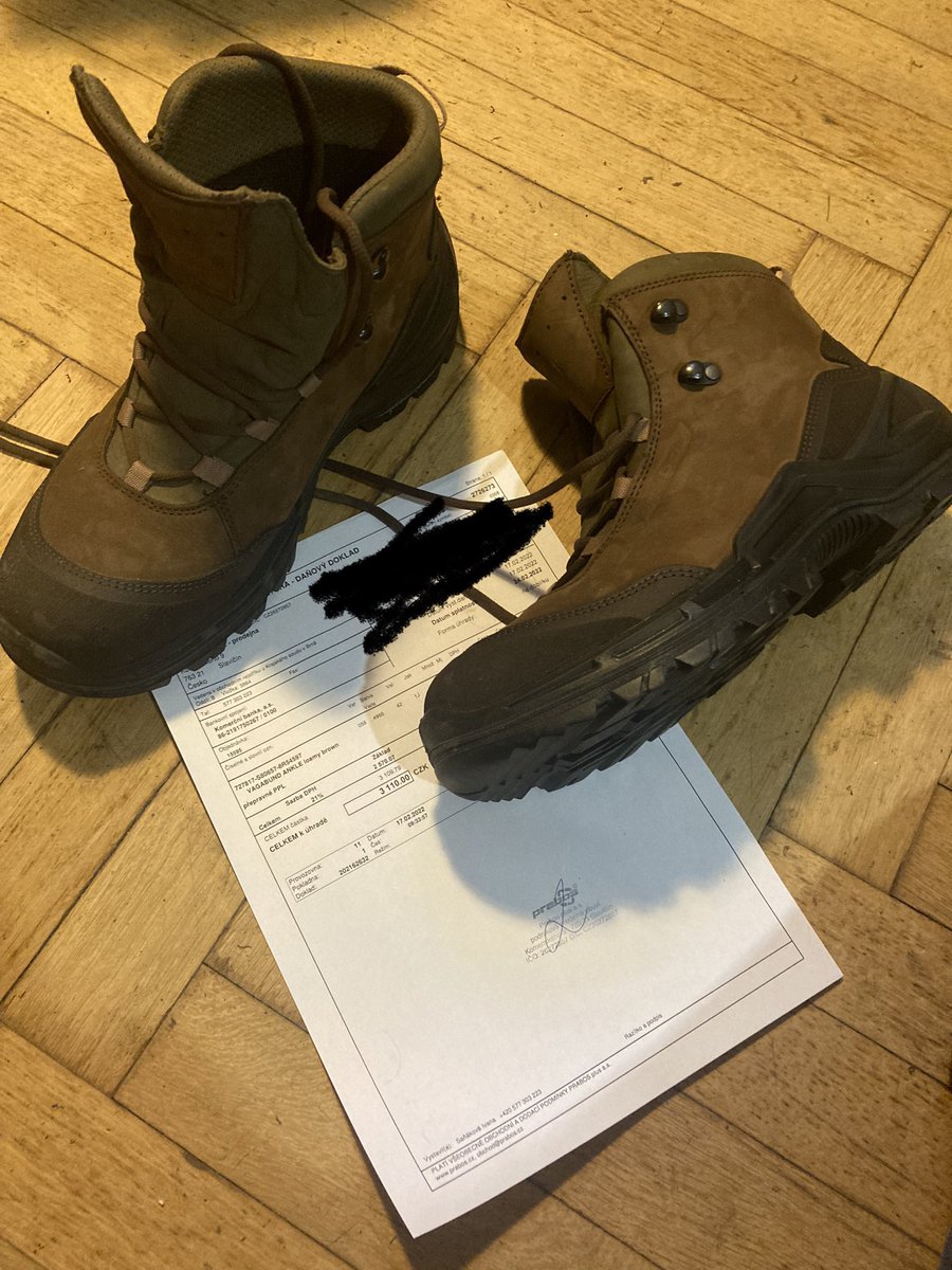 over2393's tweet photo. . #prodam #boty Parabos Vagabund Ankle loamy brown; zaruka od 24.02.22; byl jsem v nich jednou; ac mam normalne vel 42, jsou mi o cislo mensi, a jsou to tvrde celokozene pohorky s gumovou spici, bez upinani na macky, Vibram, Zadna membrana. Jak nove. Dam je za 2000+ postovne. https://t.co/CI97t2j2BK
