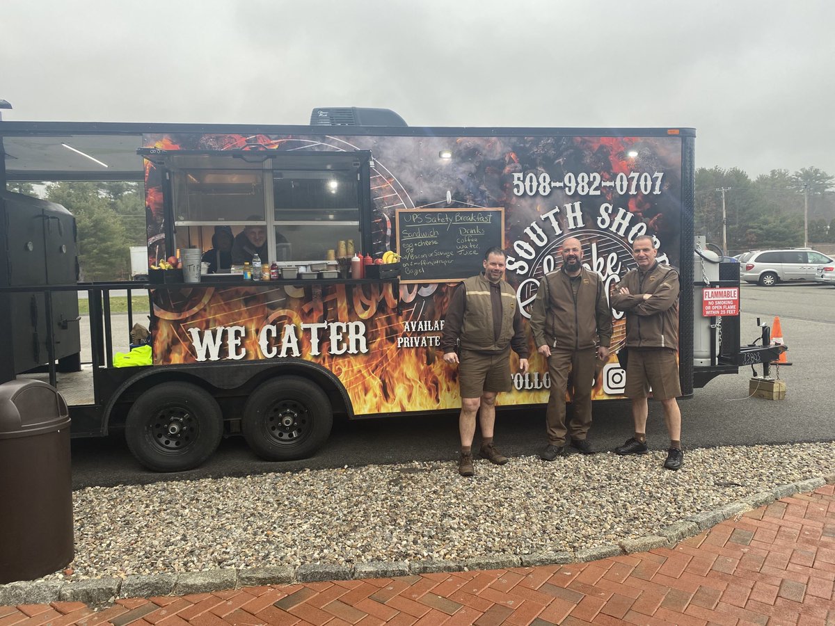 Kingston Team celebrating zero auto crashes for the month of February with a food truck! Thanks for staying safe out there! ⁦<a href="/Erickalyons/">Ericka Lyons Golia</a>⁩ ⁦<a href="/amy_madeira/">Amy Madeira</a>⁩ ⁦<a href="/KnucklesAnthony/">Anthony Knuckles</a>⁩ ⁦<a href="/safetyfirstNED/">Northeast District Safety</a>⁩ ⁦<a href="/UPSers/">UPSers</a>⁩