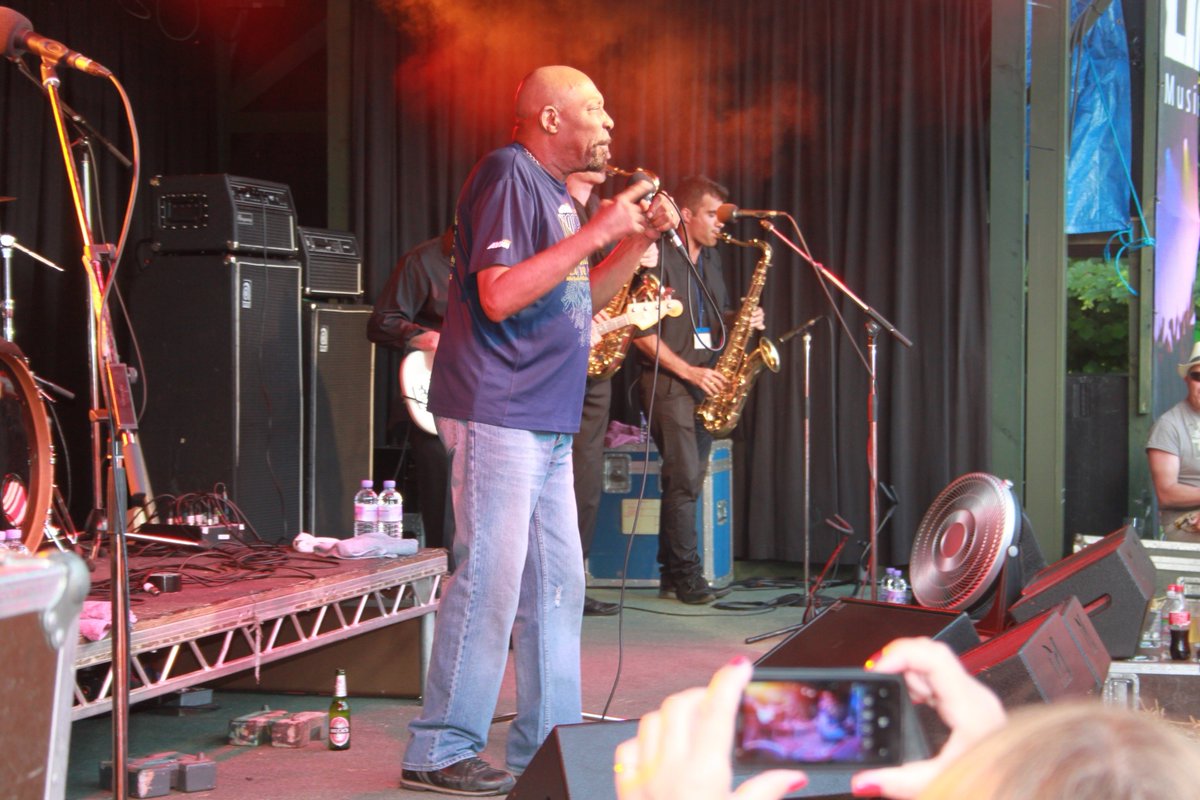 On #ThrowbackThursday we're looking back through old photos and came across this one of <a href="/GenoOfficial/">Geno Washington and The Ram Jam Band / The Yo Yo's</a> in 2014. What a treat that was 😍. Were any of you there? Geno's back at <a href="/LintonFest/">Linton Festival</a> this summer. If you haven't got your tickets yet, here's how you can lintonfestival.org/ticket-menu/ti…