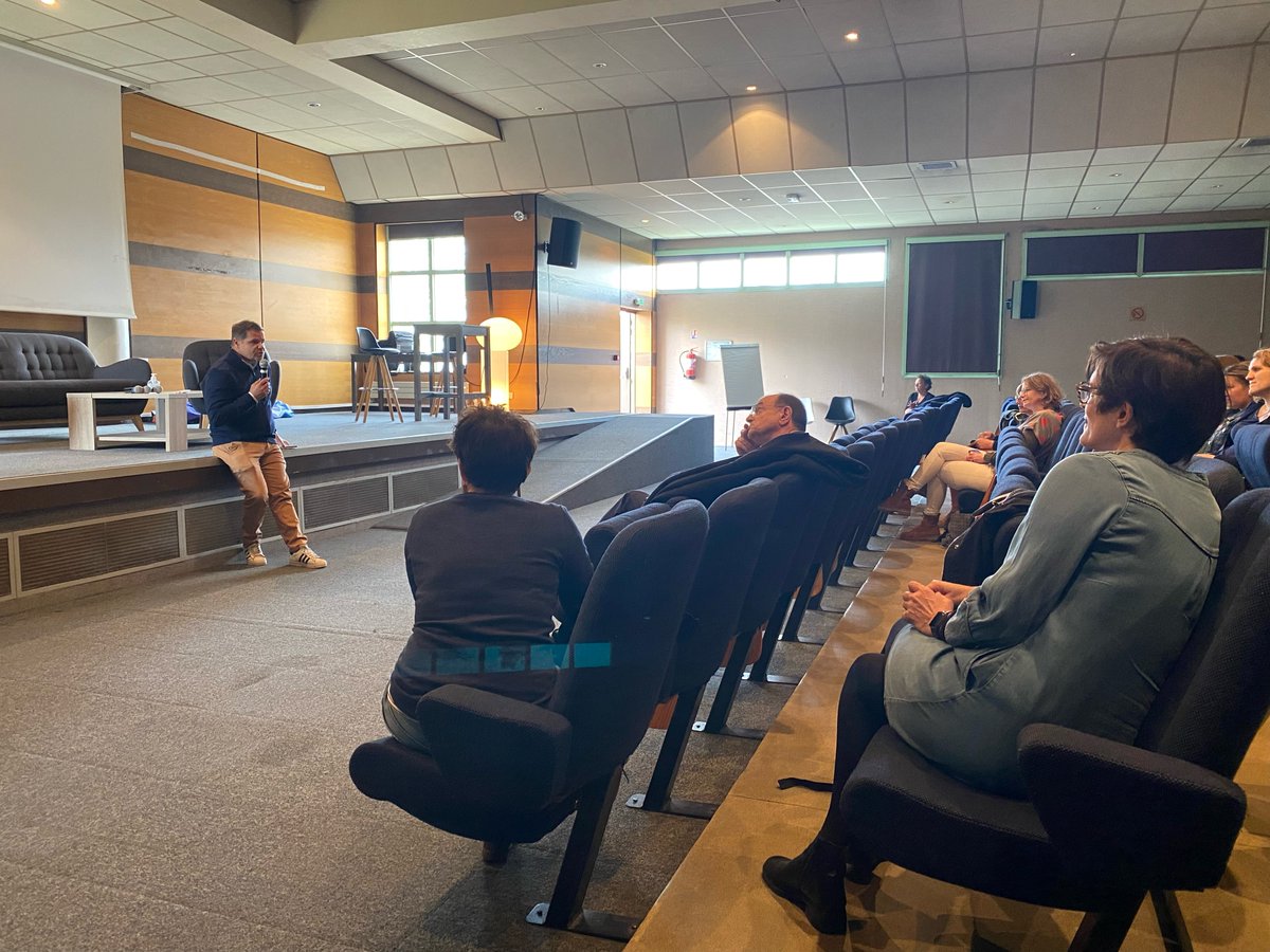 [#LiveTweet]
📣 Ouverture de la #ConvProEnfance2022
💬 "Nous sommes dans un contexte de réflexion sur les métiers de l'#animation. La Fédération est au cœur de ces réflexions et de belles perspectives d'évolutions sont à venir." @stephane_debic, Directeur Léo Lagrange Animation