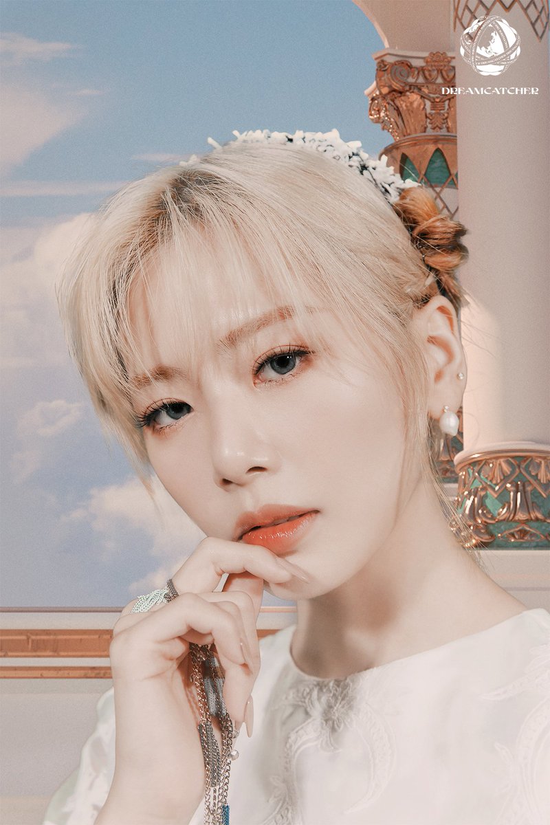 SodaOdd's tweet photo. Dreamcatcher(드림캐쳐) 2nd Album [Apocalypse : Save us] Teaser Image #02

2022. 04. 12 PM 18:00

#드림캐쳐 #Dreamcatcher 
#2nd_Album #Apocalypse #Save_us
#MAISON https://t.co/2yFu9YvmeQ https://t.co/U9NBuzuSQL