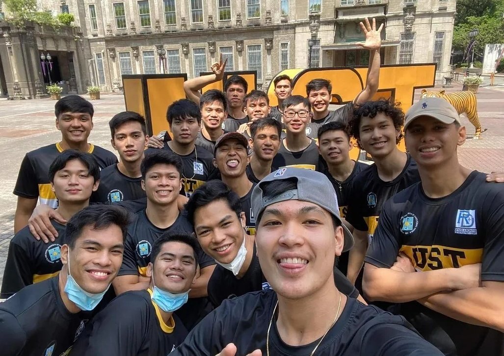 ustcore's tweet photo. YAURRRR CONGRATS TO OUR UST MBT!! TO MORE WINS ππ―π
#USTMBT1stWin
#NoHeartNoChance
#OurSpringGrowlingTigers
#UAAPSeason84
#GoUSTE https://t.co/b306z9X9OR