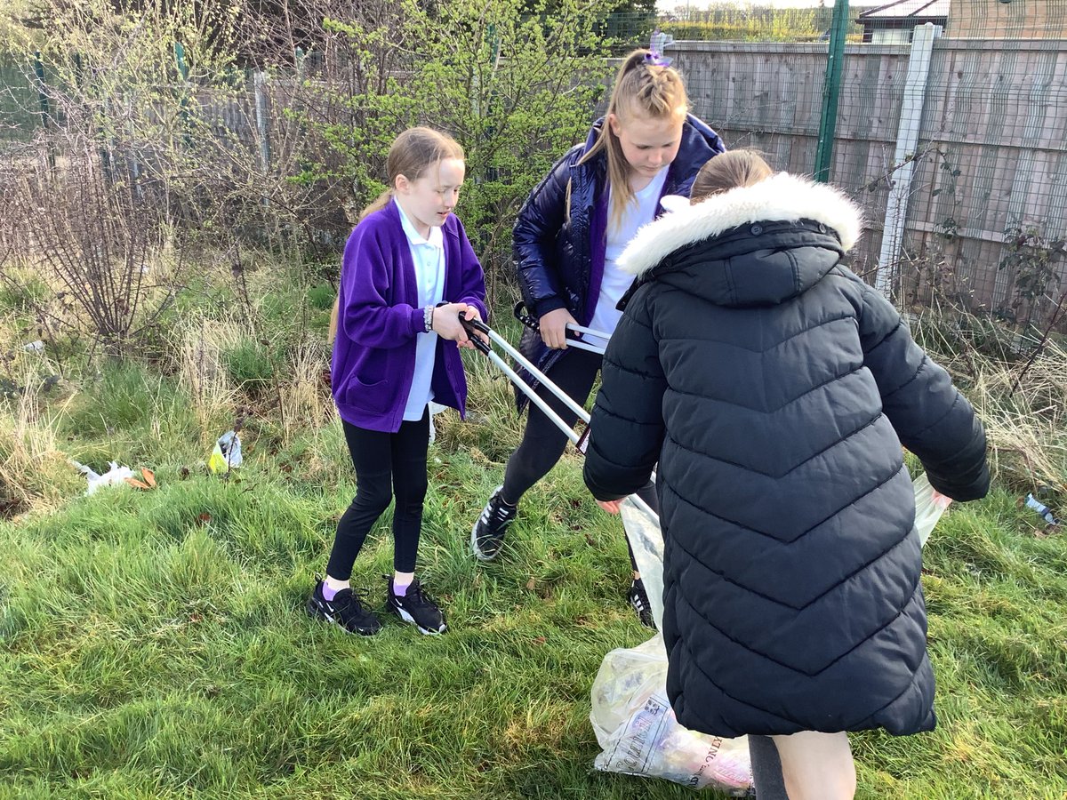 StBenedictYear5's tweet photo. We have been litter picking today. It is important to keep our environment tidy. We collected all this just from the school field. 
#keepourenvironmentclean #sefton #keepseftontidy https://t.co/jgmdpUS2c2