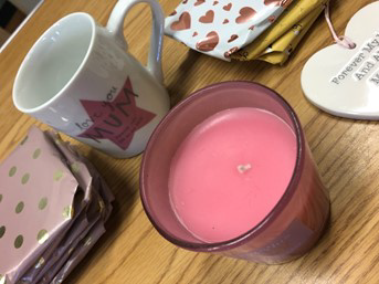 The school office staff arranged their annual Secret Mothers Day shop so children could select and buy a wrapped gift for the special day. Hopefully the Castilion
mums enjoyed receiving their treat on Mothering Sunday!