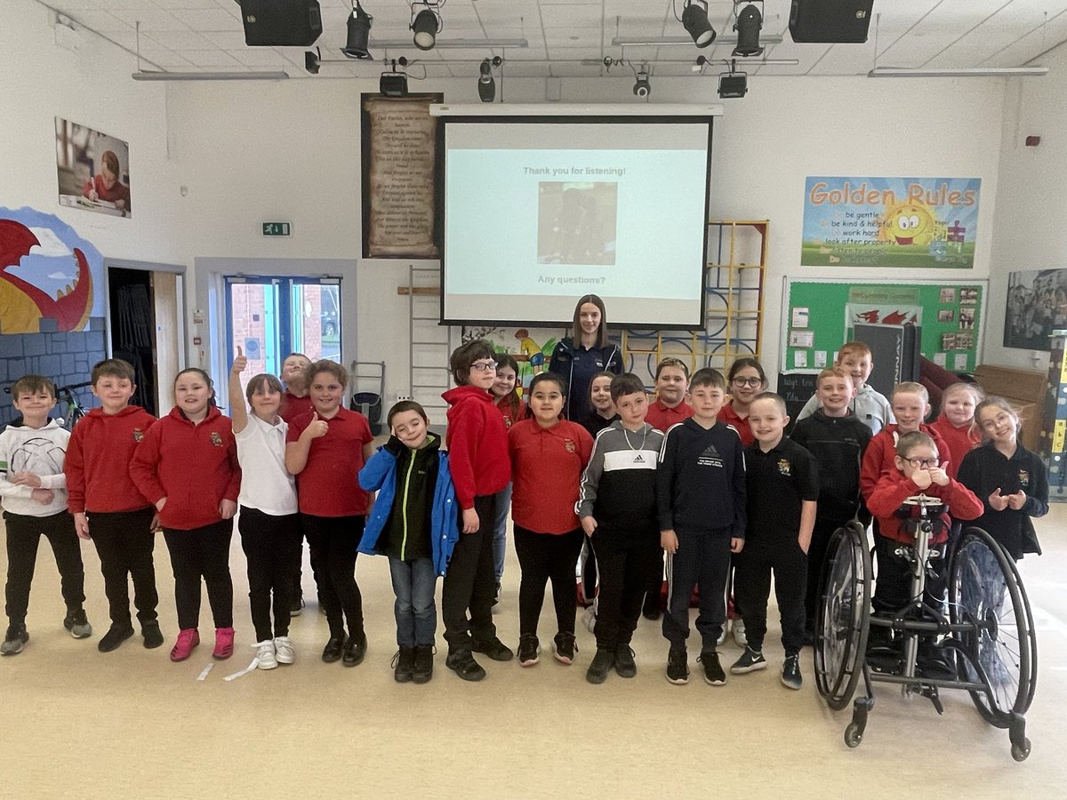 YsgolBrynTeg1's tweet photo. Amy Cole from @WelshCycling joined us to tell us about her training, diet, equipment and the perseverance she has needed to overcome challenges. All the very best with your aim of getting to the Commonwealth Games this summer and for the future! @ysgoliachsirgar #YBTH&amp;W https://t.co/RPltyZfFTH