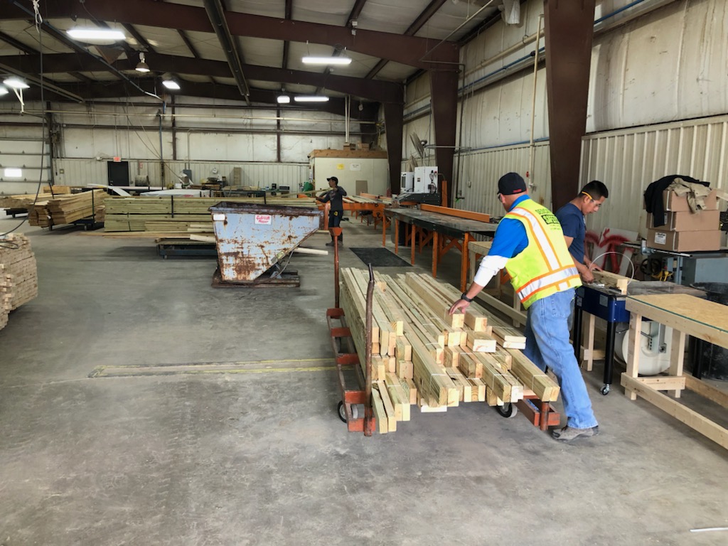 BldrFirstSource's tweet photo. First READY-FRAME® house coming off the line at the #BuildersFirstSource Dayton, OH facility! 💪
Learn more about #READYFRAME ➡️ https://t.co/8mM7AySGQ3 https://t.co/JLP566yrkZ