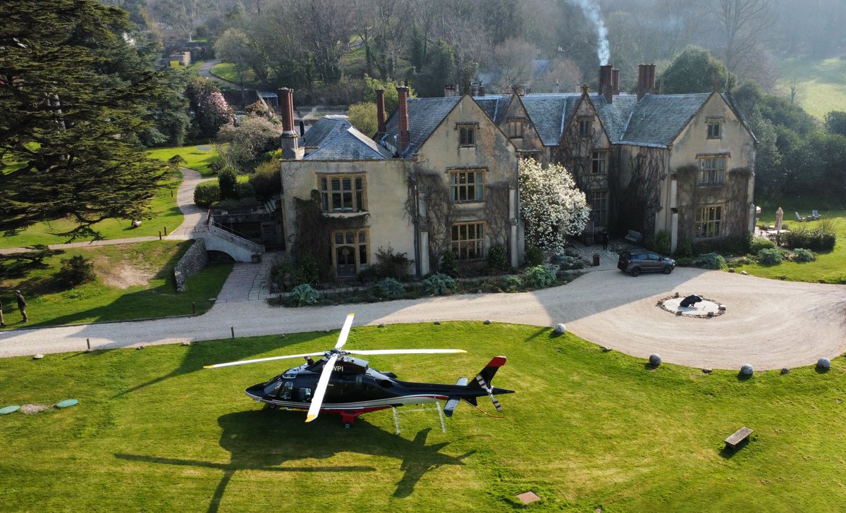 GBHelicopters's tweet photo. Yesterday, we took a trip to @The_Pig_Hotel at Combe
We can arrive and depart from many locations throughout the UK. If you're interested in a charter flight,
contact our operations team on 0800 030 4105.
#ThePigHotels #Helicopters #VipCharter #Aviation #PrivateHelicopter https://t.co/TStLdJJHwo