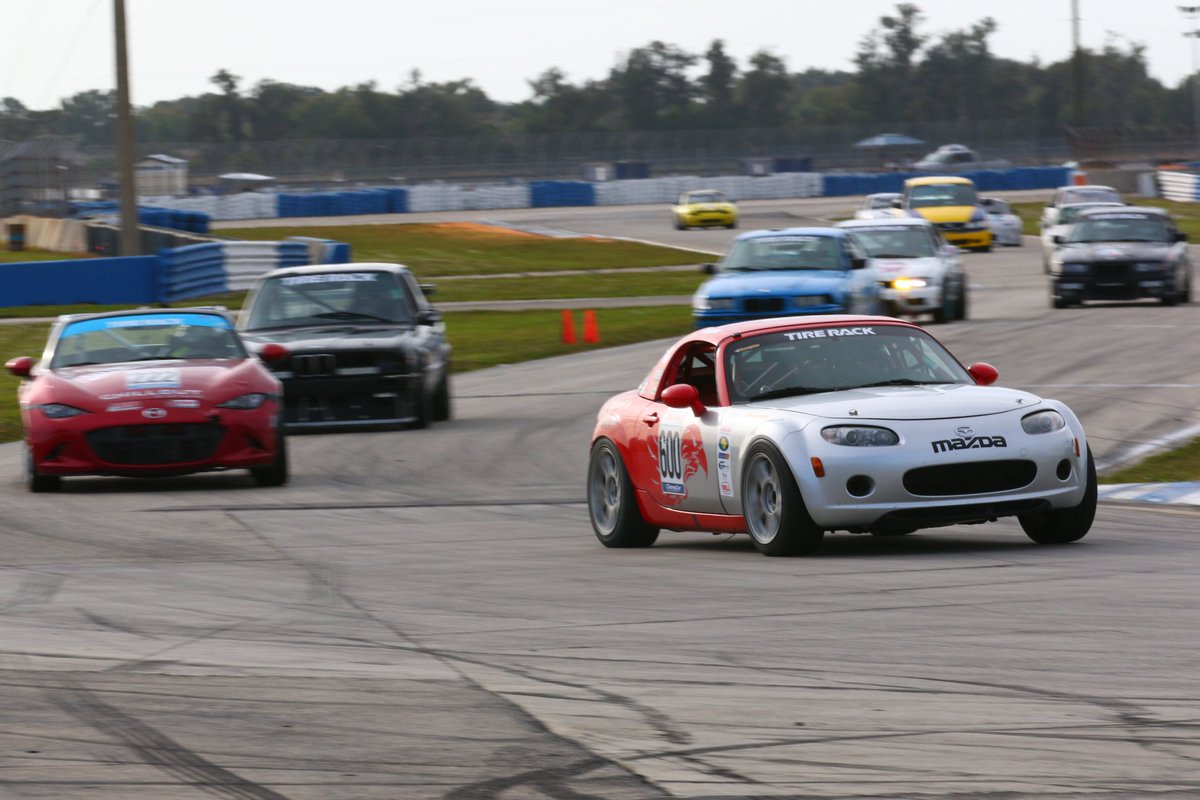 EnduranceEagle's tweet photo. Race start at 9am Saturday you can watch the champcar live stream on youtube here  https://t.co/JnrK3cONIY https://t.co/7GVxCmu3FJ