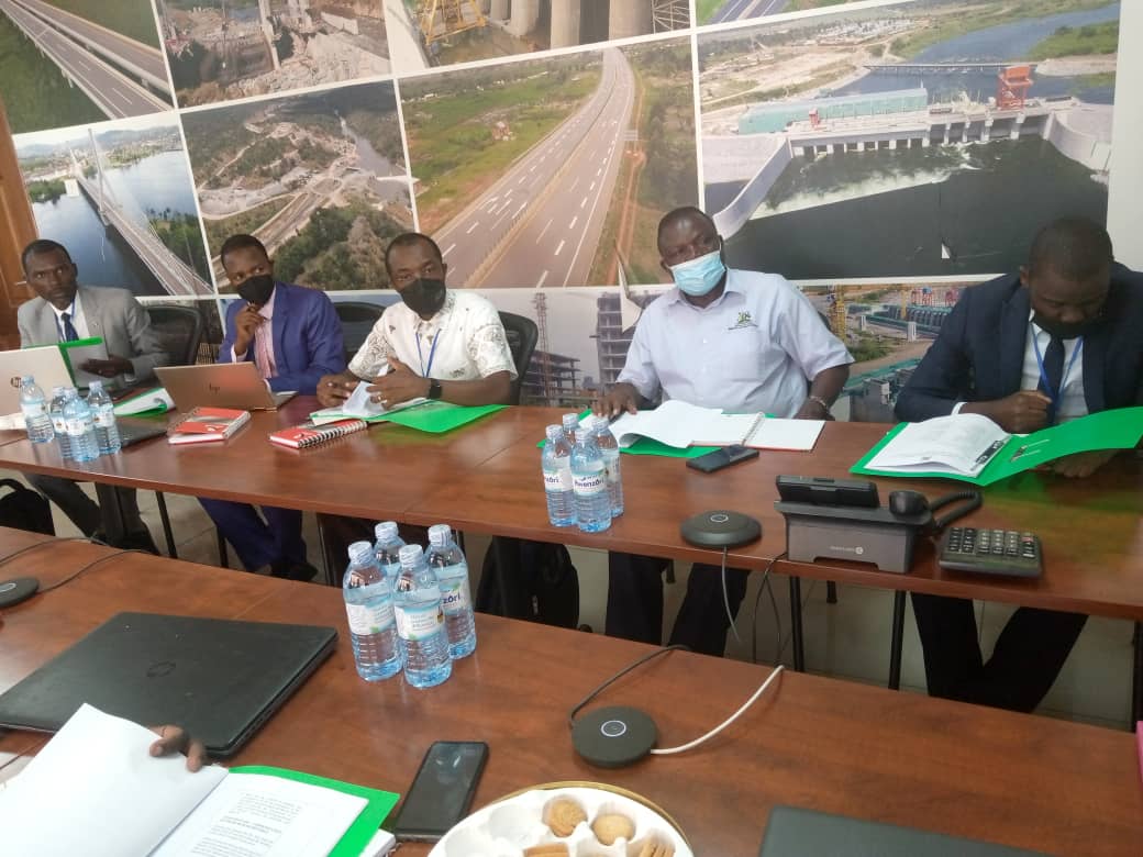 MoESWorldBankUG's tweet photo. Implementation of the #TVETPolicy2019 underway. @Educ_SportsUg Spokesperson, Dr. Mujimba Denis, Commissioner TVET 0&amp;M Ms. Loy Muhwezi and a team from the TVET Policy Secretariat meet the management of Roofings, to strengthen Public Private Partnership. #TVETReformsug @TVETuganda https://t.co/COuV7ZT6Tr