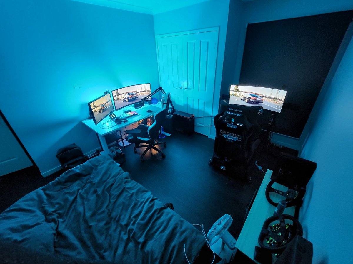 mushhz_'s tweet photo. Yearly room revamp completed ✅️ https://t.co/EEhMXJtmzs