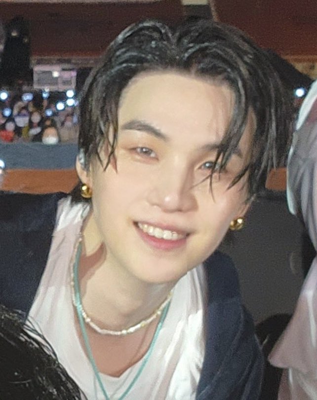 houriyng's tweet photo. handsome https://t.co/VKkJVPAs8e