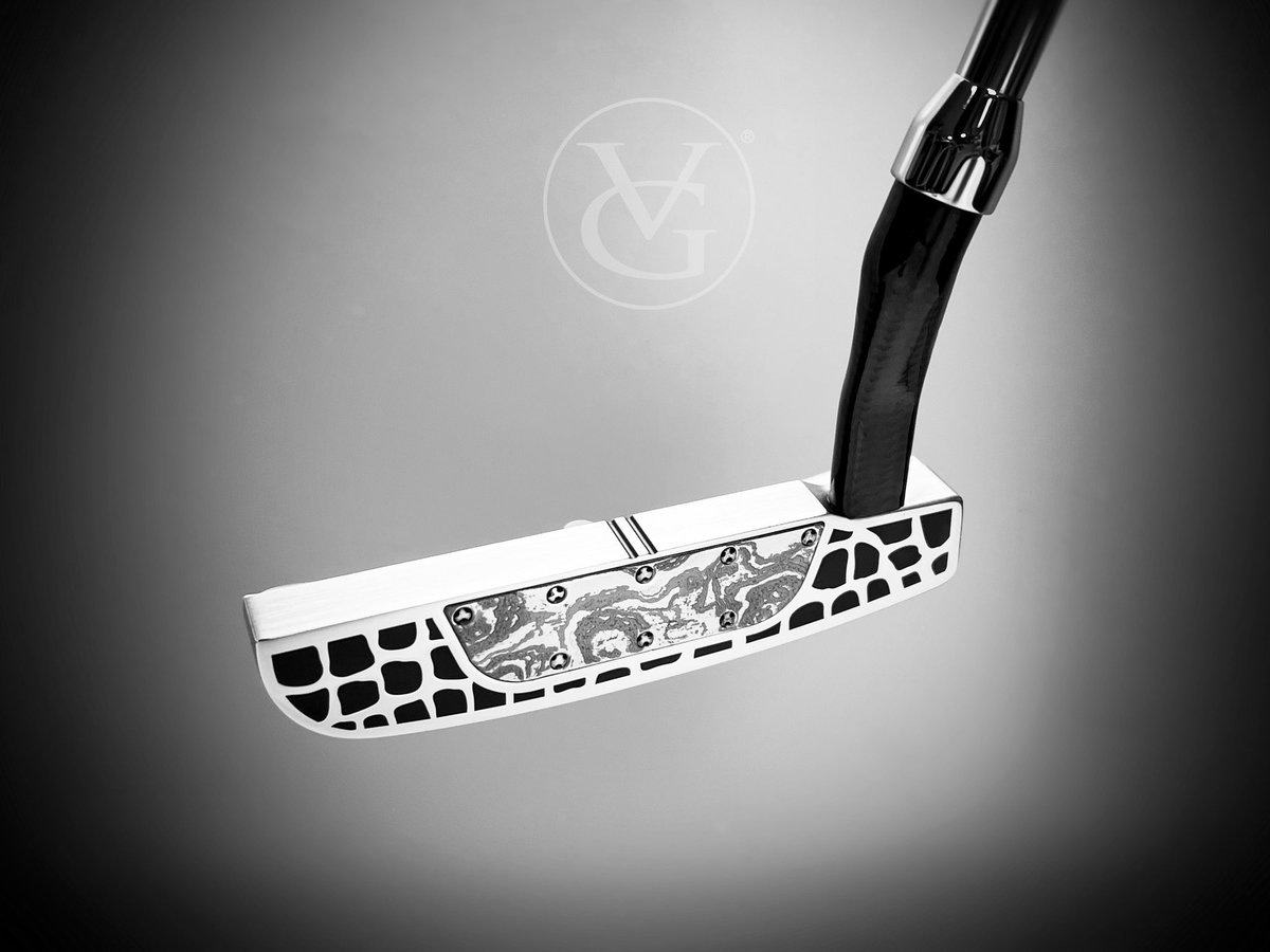 VALGRINE's tweet photo. An exceptional putter, an exclusive collection, a unique alliance of ValGrine with the maison ST-Dupont, one of the most famous French luxury maison.
« Trunk-maker of kings »

#Chinese lacquer, #forgedcarbon, brass and gold alloy, #meteorite powder, #Damascus insert, palladium.. https://t.co/QMFpU2OdHS