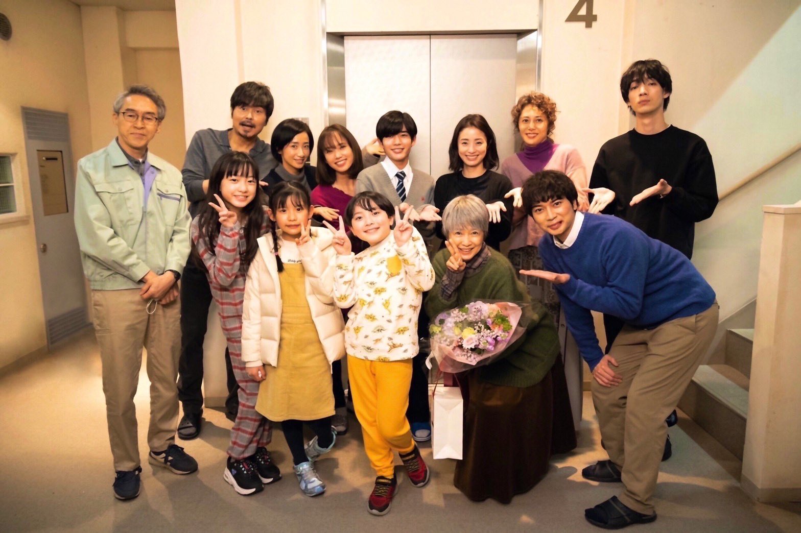 となりのチカラ　未開封DVD-BOX　松本潤　上戸彩　小澤征悦　松嶋菜々子 Amazon.co.jp: 【メーカー特典あり】『となりのチカラ』 DVD-BOX