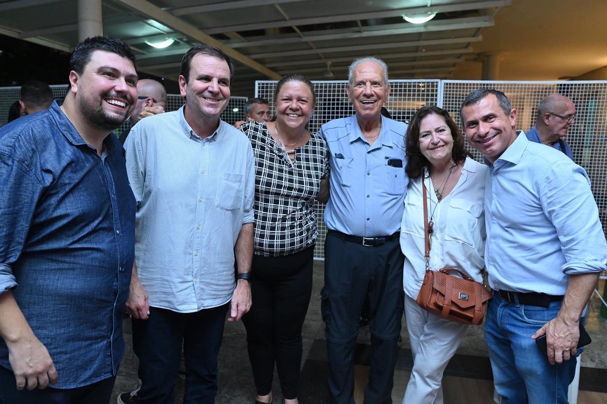 FelipePeixotoBR's tweet photo. Registro de ontem no evento de filiação do @brunolessarj ao @PSD_55, que aconteceu no Rio Cricket. Seja mto bem-vindo, amigo! Vamos enfrentar juntos grandes desafios em nossa querida Niterói e em todo o estado. Vamos juntos!🤜🤛
#felipepeixoto #Niterói #política #psdrj https://t.co/HqYbKoEHp1