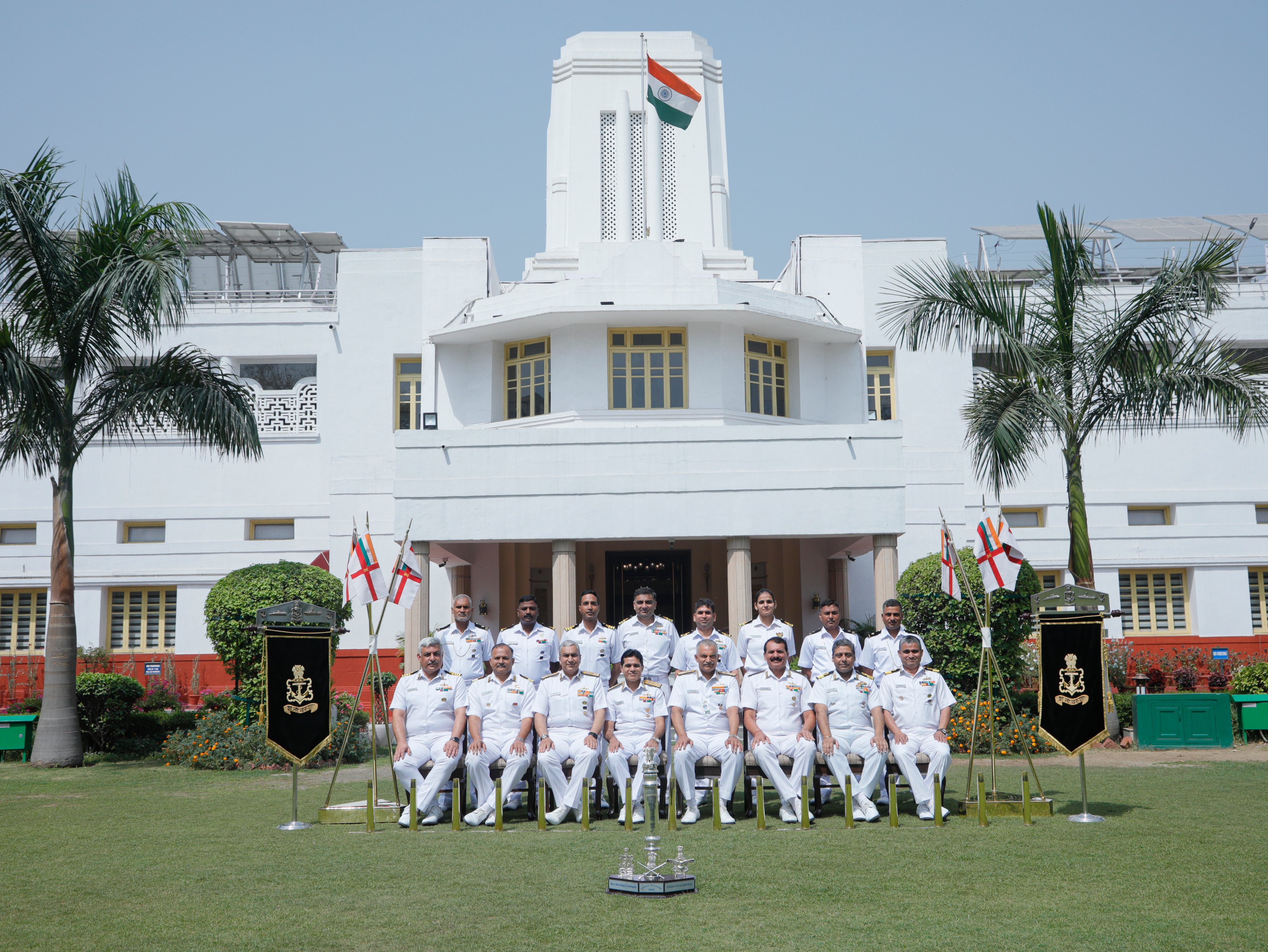Chief of the Naval Staff with personnel of the Naval Contingent