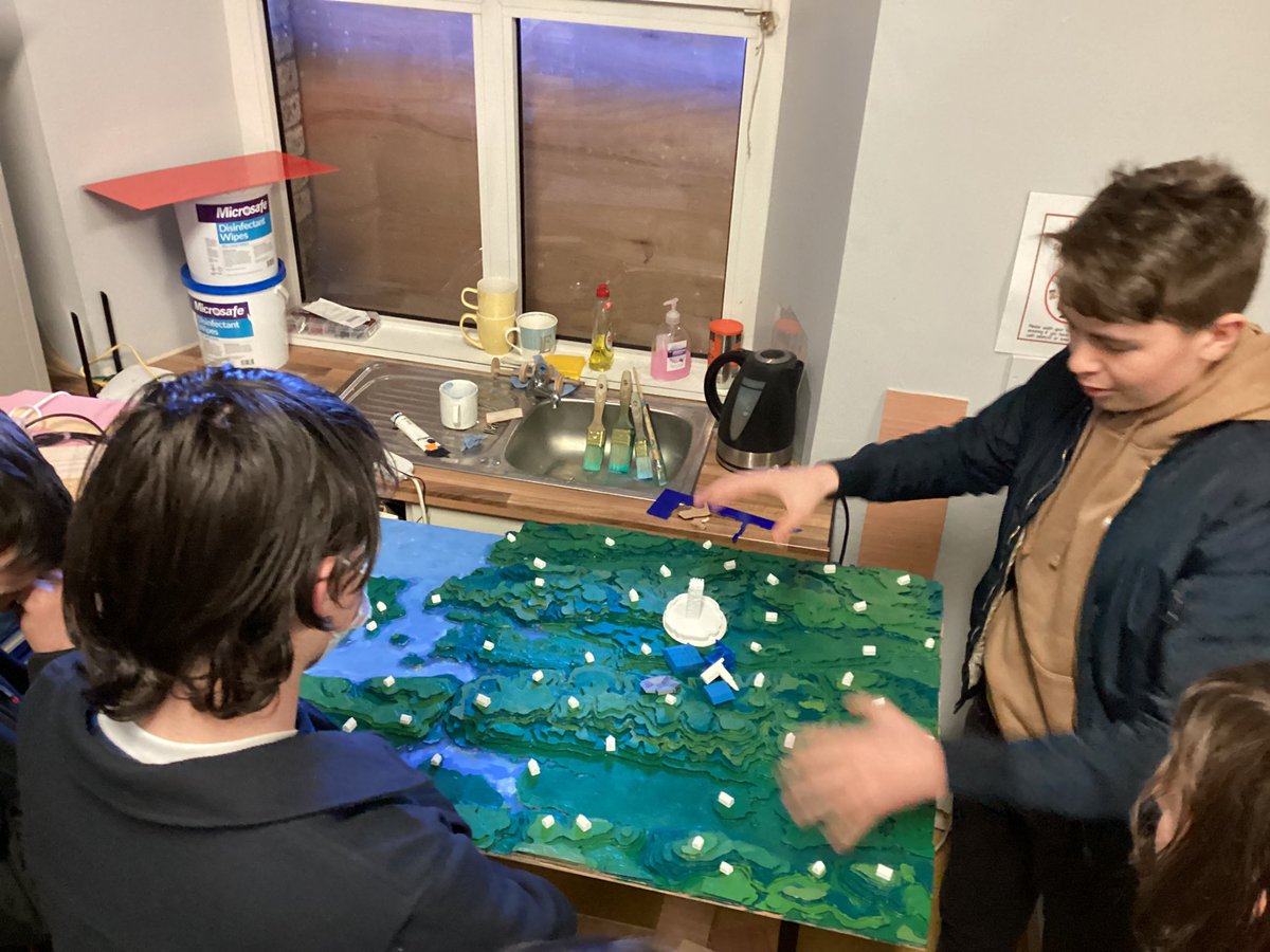 MakersInSchools's tweet photo. This @CorkETSS school #maker project, an interactive map of #Cork, started 3 years ago, goes from strength to strength. Started with recycled materials and @makeymakey to trigger sounds and voice-overs, it has now a laser cut map with 3D printed buildings. @pure_cork https://t.co/T8LELFPWfd
