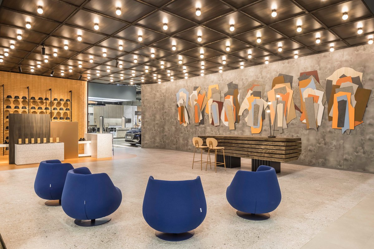 ValenciaDesignF's tweet photo. La instalación, creada por nuestros #creativesupporters @EstudiHac, se presentó el pasado 30 de marzo en un acto en compañía de Jorge Fombellida, Maria Fontes, Ramón Sabater y Xavi Calvo, quien destacó el proyecto en el marco de World Design Capital Valencia 2022. https://t.co/54PHm8XCyr
