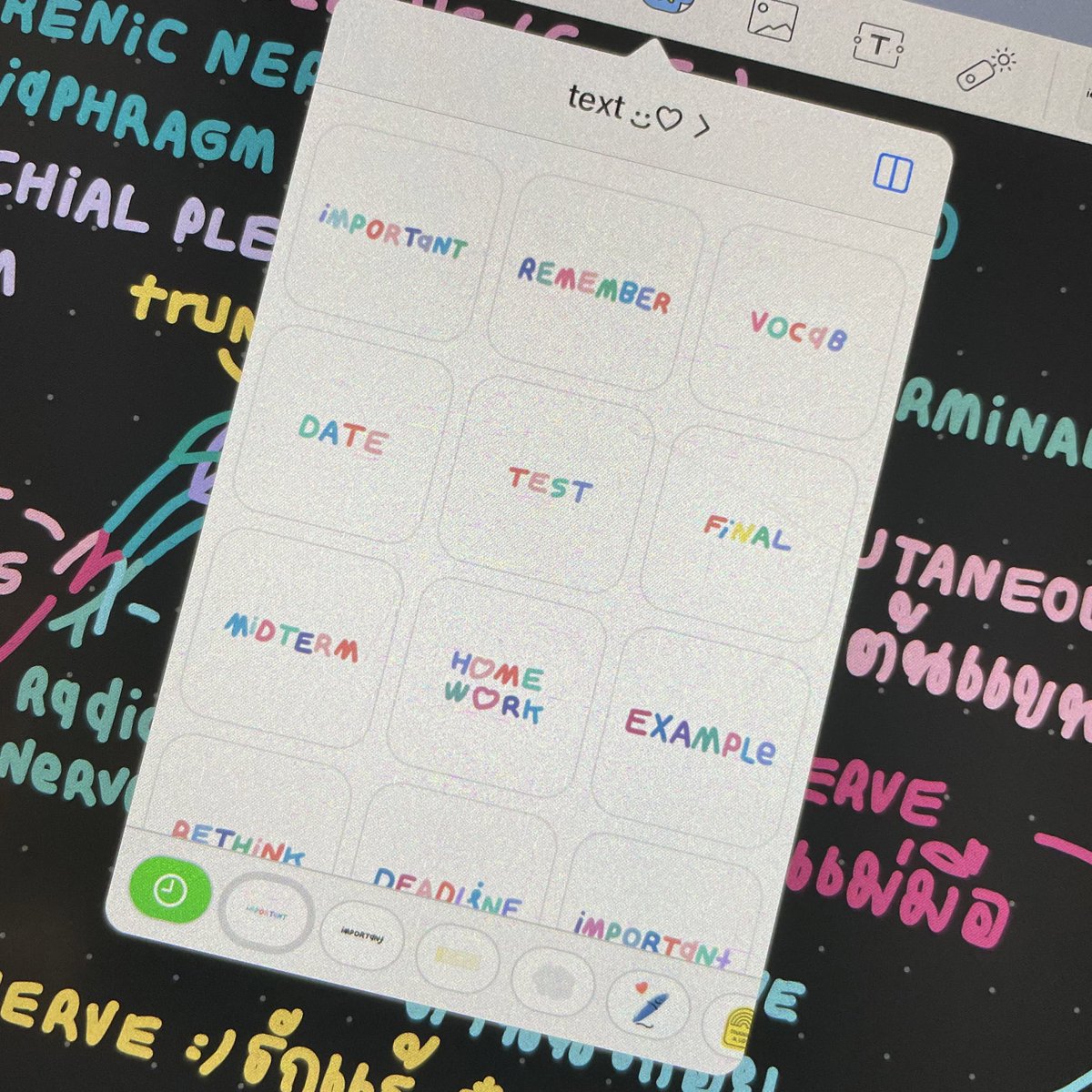 เราจะแจก text sticker เฉพาะ png สีดำนะคะ ส่วนไฟล์ colorful + อิโมจิ + ตัวเลข จะเปิดขายในราคา 39฿ เท่านั้น
 
other details: 1 april 2022
ฝากด้วยนะคะ🙇🏻‍♀️💘