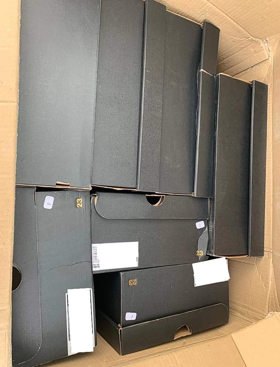 🚨 THREAD CALL SNEAKERS - HOLD DE L’ANNÉE🚨

Une paire sur laquelle j’ai investi plusieurs milliers d’euros cette semaine 💶

THREAD Privé, il vous suffit de RT + Follow ❤️

Faites moi signe en DM quand c’est fait 📩

Vous recevrez un guide complet hyper détaillé pour ce HOLD 🕵🏻‍♂️