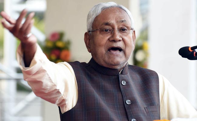 brcpolicymatrix's tweet photo. Bihar CM Nitish Kumar while speaking in the Bihar Legislative Council called those who consume alcohol "Mahapaapi" (sinners) and said anyone who doesn't abide by the ideals of Bapu is not even an Indian. #BiharResearchCentre  https://t.co/dUHHvUjhg3 https://t.co/8e8ktAPTpc