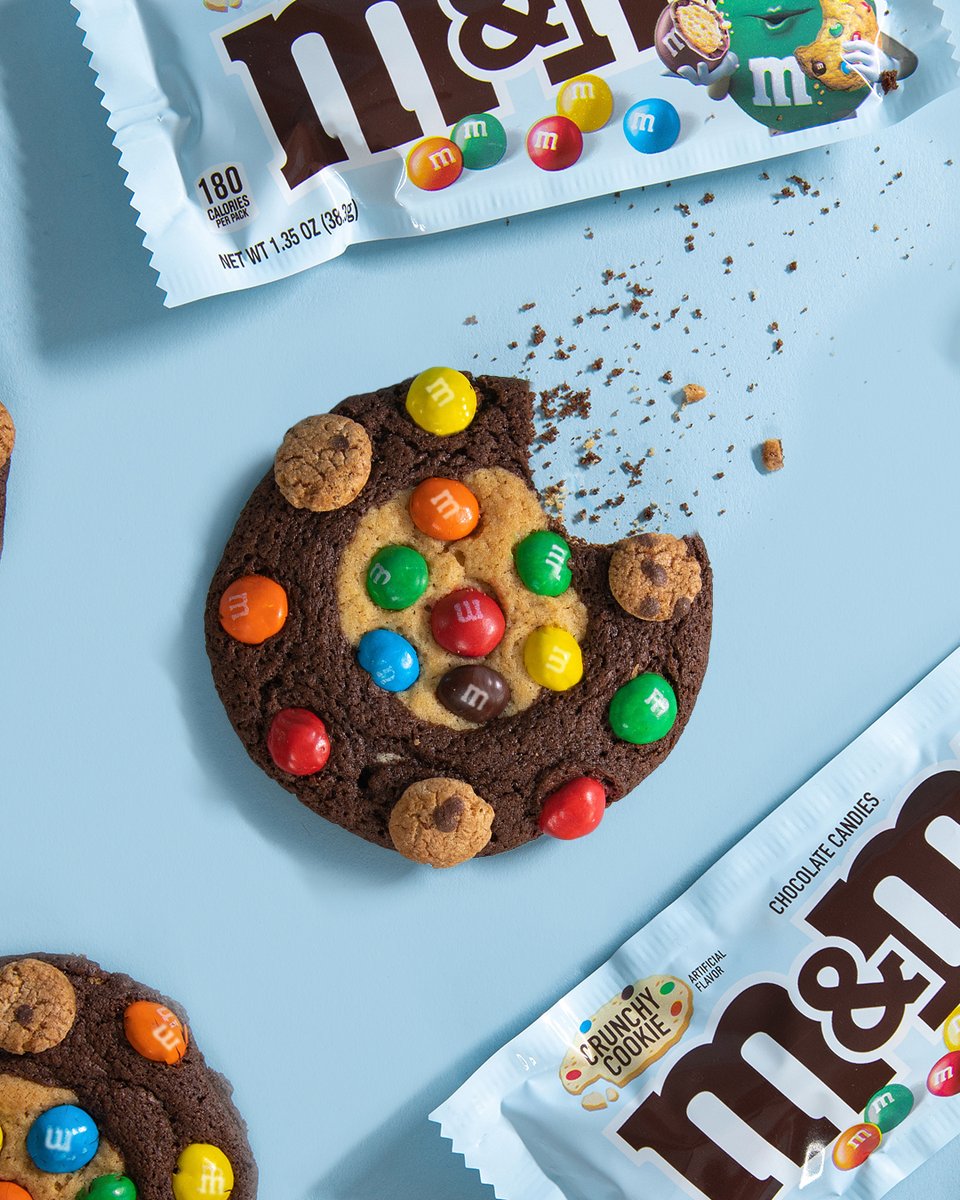 mmschocolate's tweet photo. ICYMI: We launched Crunchy Cookie M&amp;M’S and then we put them in a cookie made by the incredible Christina Tosi of Milk Bar fame – now available on https://t.co/wYiv4A2oa9 to a lucky few. Head to https://t.co/pnJWqWmvhs to be one of 100 to claim one of these exclusive cookies. https://t.co/SCBAWRbp1Z