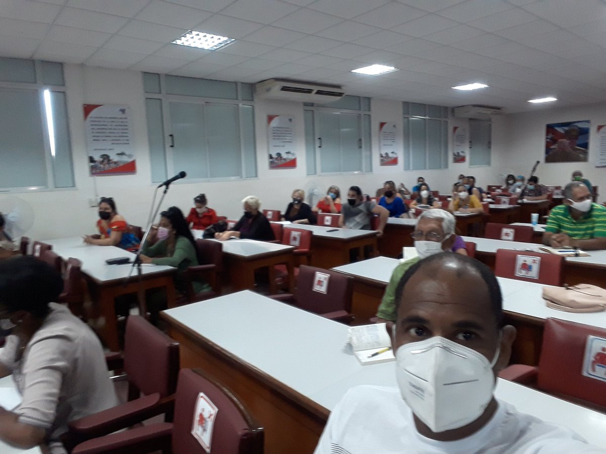 DPTVC_TPCP's tweet photo. Se realiza capacitación por parte del @MTSS_CUBA,  @EnitMartinezG @Adelaida_1930 y Jose Adrián por la Xetid del SIGERH. Participan especialistas de organización, recursos humanos, informática y cuadros de las entidades del territorio. #CubaInformatiza @PuertoRaisa @MartaEFeito https://t.co/lS8Tj2RIN3