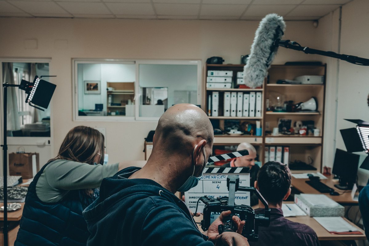 Filmeduca_cine's tweet photo. Más fotillos del making of del corto que rodamos con los profesores de Erasmus +. Increíble la implicación e ilusión del profesorado. Con ganas de que lleven este proyecto a Noruega, Alemania, Estonia, Rumanía y Portugal! https://t.co/2WSEEYayQt