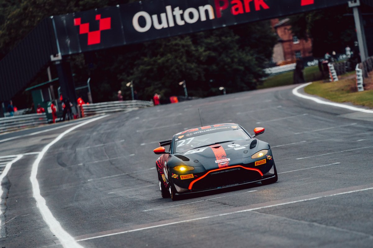 TophamRacing's tweet photo. 15 days... why do these days seem so long! #senditskully
#m_t_racing #securestoragesouthyorkshire #rnrfl #gt4 #britishgt #newbridgemotorsport #signature18 #astonmartin https://t.co/ju7Eon42cb