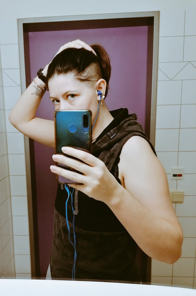 vivid_moth's tweet photo. #TransDayOfVisibility
I'm a trans masc enby dude.
Even if I'm looking female-ish, my primary sexual organs may be female,my voice sounds more feminin,my clothes are gender conforming or my pass says female.
I decide what I am, how I feel &amp; how you can speak with me.
Nobody else. https://t.co/Uk9KWFJrSX