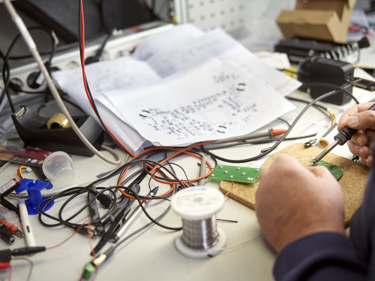 You want to shape the future of neurosurgical implants &amp; medical devices with us? Our R&amp;D team is currently looking for Electronics Developer &amp; Embedded Software Developer. 
More information about the open positions here: jobs.miethke.com/eng
#MedTech #wearehiring